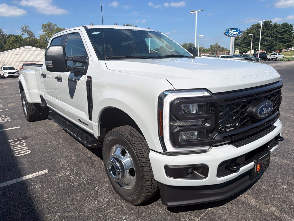 New 2026 Ford F350 XL w/ STX Appearance Package AWD/4WD image 7