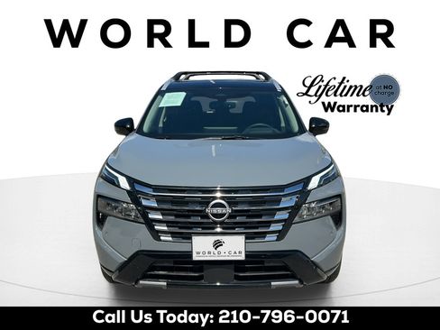 Used 2026 Nissan Rogue Platinum w/ Platinum Premium Package AWD/4WD image 2