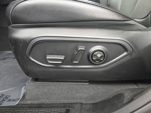 Used 2023 Jeep Grand Cherokee Altitude AWD/4WD image 21