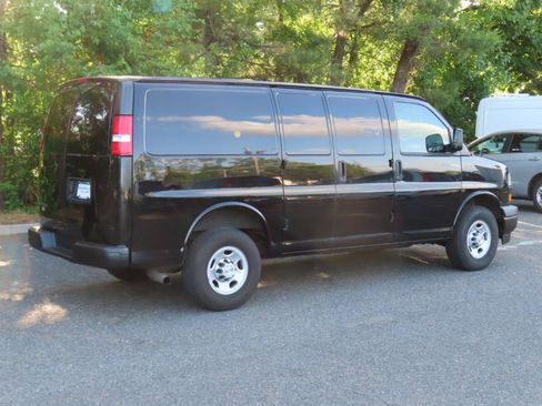 Used 2020 Chevrolet Express 2500 w/ Driver Convenience Package RWD image 6