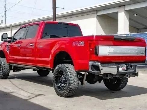Used 2017 Ford F250 Platinum w/ Platinum Ultimate Package AWD/4WD image 15