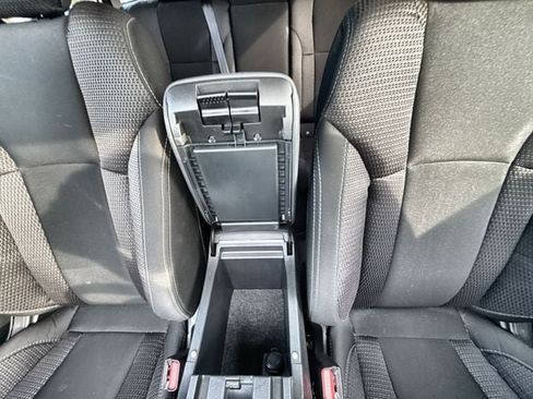 Used 2025 Subaru Outback Premium AWD/4WD image 21