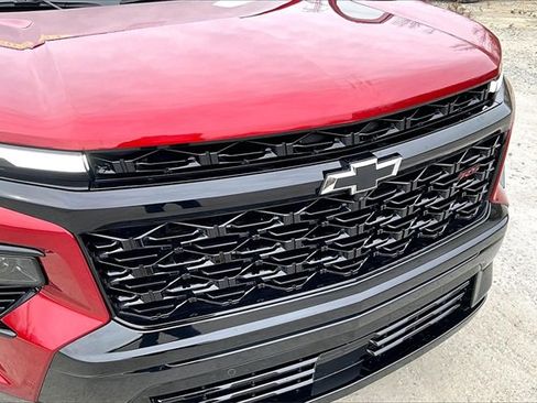 Used 2024 Chevrolet Traverse RS w/ LPO, Floor Liner Package image 30