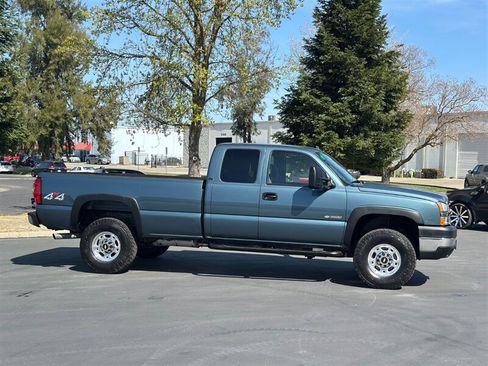 Used 2006 Chevrolet Silverado 3500 LT w/ Skid Plate Package AWD/4WD image 30