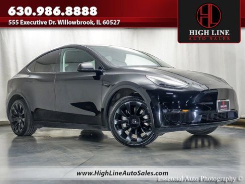 Used 2023 Tesla Model Y Long Range AWD/4WD image 1