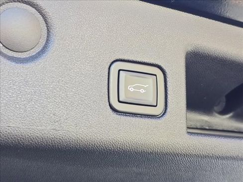 Certified 2024 Chevrolet Equinox LT image 10