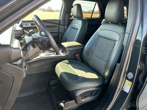 Used 2023 Ford Explorer Timberline w/ Timberline Technology Package image 11