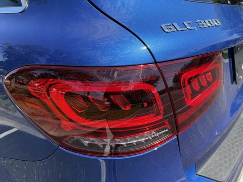 Used 2022 Mercedes-Benz GLC 300 4MATIC image 10