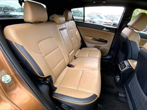 Used 2018 Kia Sportage SX image 19