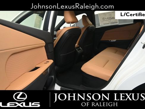 Used 2026 Lexus ES 350h AWD w/ Cold Area Package image 11