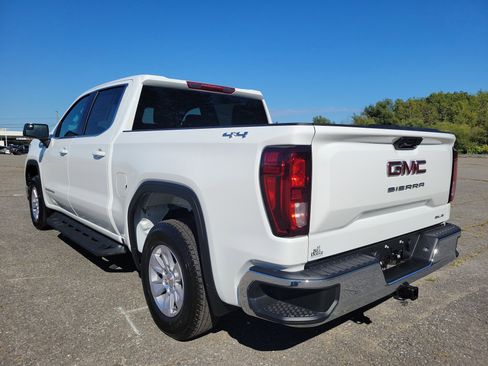 New 2026 GMC Sierra 1500 SLE image 5