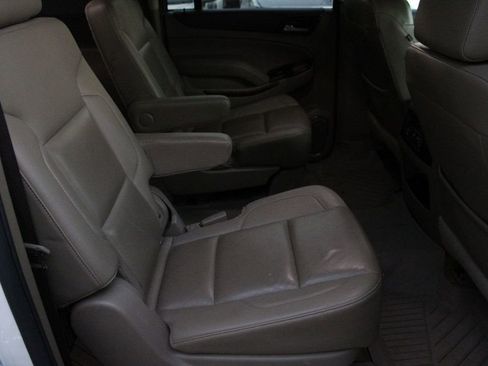 Used 2018 GMC Yukon XL SLT w/ Open Road Package image 13