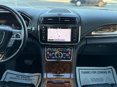 Used 2017 Lincoln Continental Reserve w/ Climate Package image 23