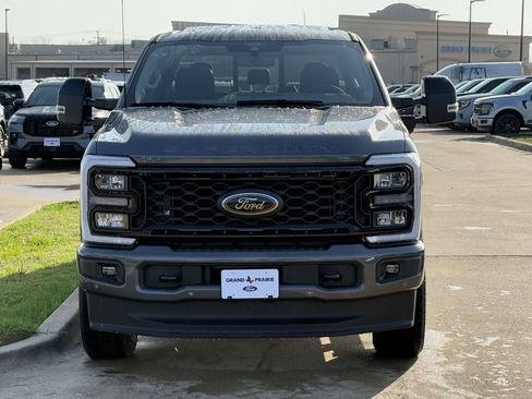 New 2026 Ford F250 Lariat w/ Black Appearance Package image 47