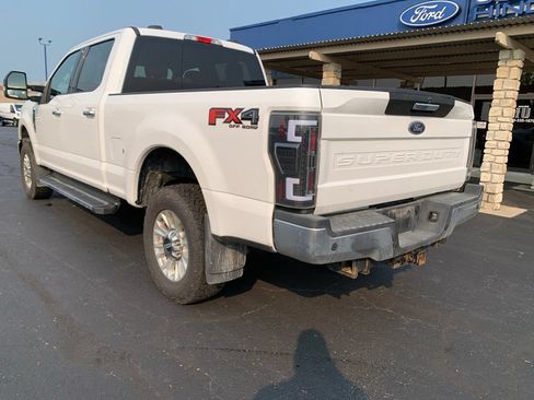Used 2021 Ford F250 XLT w/ XLT Premium Package AWD/4WD image 6