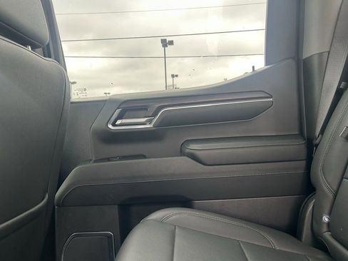 Used 2024 GMC Sierra 1500 SLT w/ X31 Off-Road Package image 28