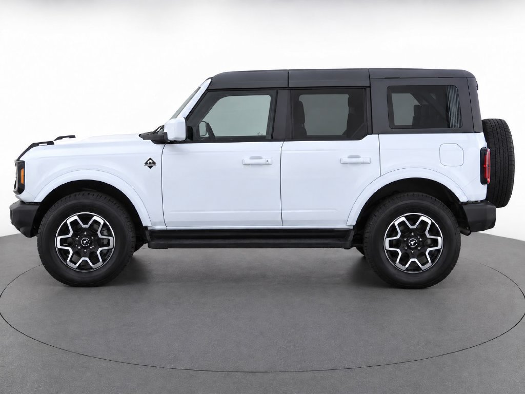 Used 2025 Ford Bronco Outer Banks AWD/4WD image 7
