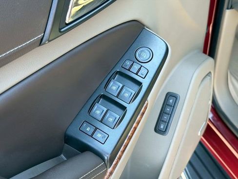 Used 2017 Chevrolet Tahoe Premier RWD image 21