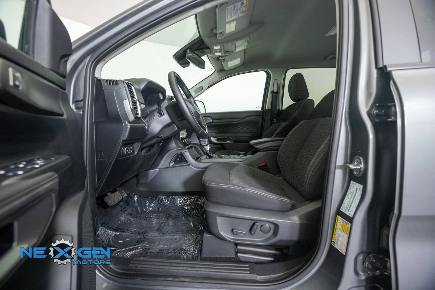 Used 2024 Ford Ranger XLT w/ Equipment Group 301A High AWD/4WD image 14