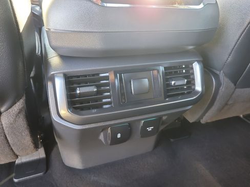 Used 2023 Ford F150 Lariat image 14