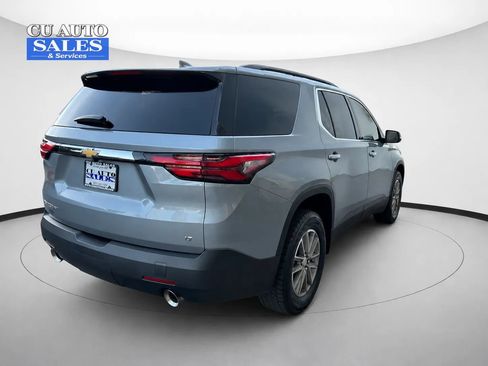 Used 2023 Chevrolet Traverse LT w/ LPO, Cargo Package AWD/4WD image 7