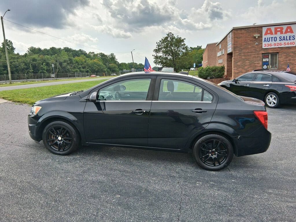 Used 2016 Chevrolet Sonic LT FWD image 8