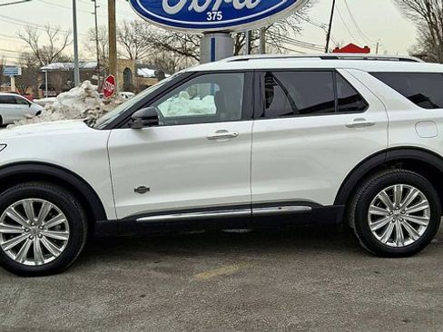 Certified 2022 Ford Explorer King Ranch w/ Technology Package image 4