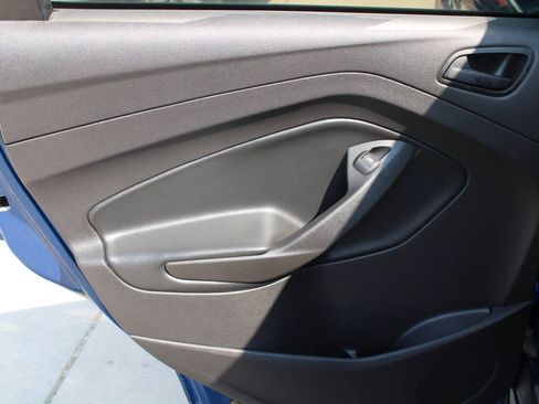 Used 2017 Ford Escape S FWD image 15