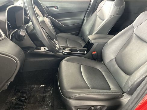 Used 2023 Toyota Corolla Cross XLE FWD image 20