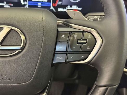 Used 2025 Lexus RX 350 Premium w/ Accessory Package AWD/4WD image 30