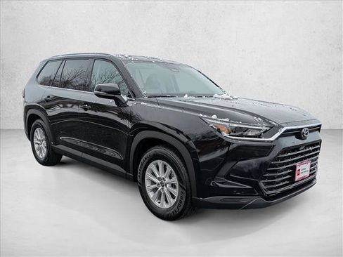 Certified 2025 Toyota Grand Highlander AWD image 3