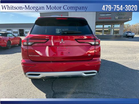 Used 2024 Mitsubishi Outlander SE image 6