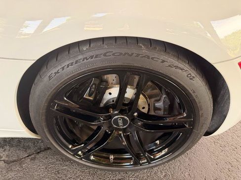 Used 2012 Audi R8 V10 AWD/4WD image 21