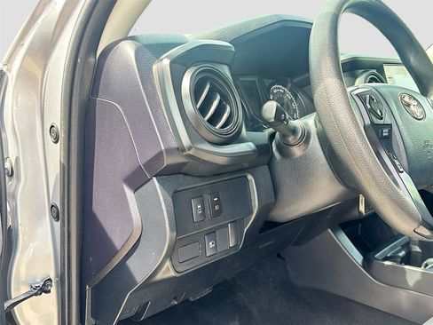 Used 2020 Toyota Tacoma SR RWD image 10