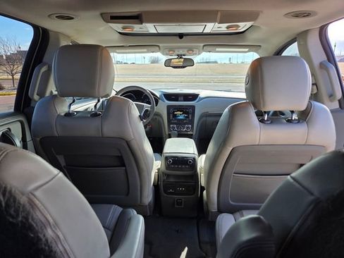Used 2015 Chevrolet Traverse LT AWD/4WD image 61