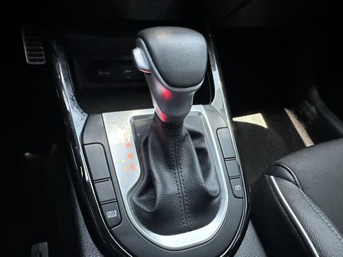 Certified 2024 Kia Forte GT-Line FWD image 30
