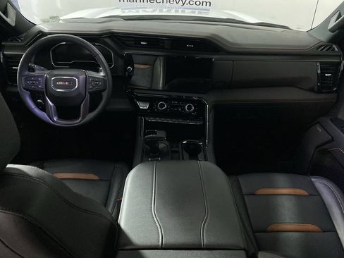 Used 2023 GMC Sierra 1500 AT4 w/ Technology Package AWD/4WD image 26