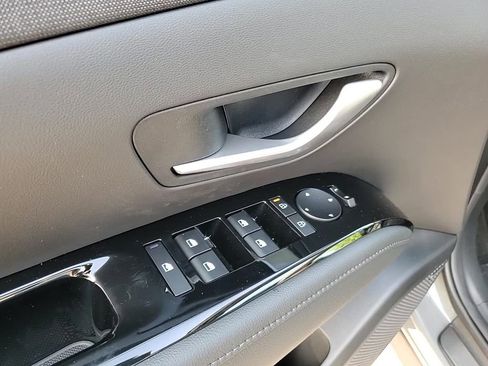 New 2026 Hyundai Tucson Limited image 12