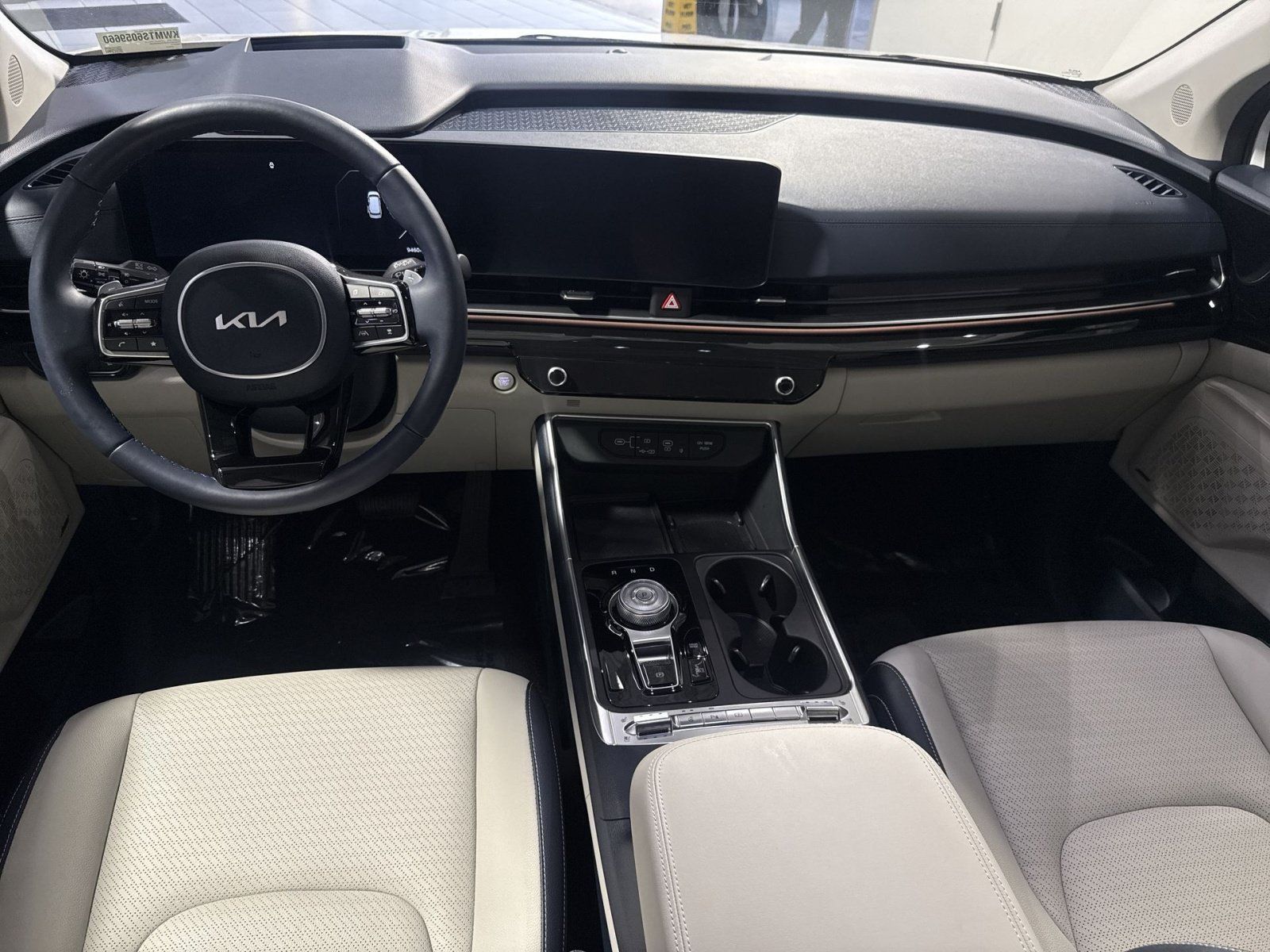 Used 2025 Kia Carnival SX Prestige FWD image 24
