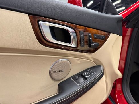 Used 2012 Mercedes-Benz SLK 250 image 20