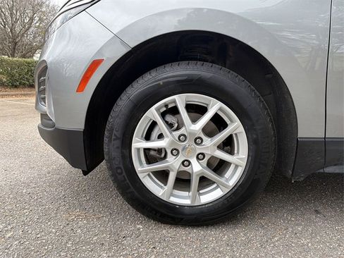 Used 2024 Chevrolet Equinox LT image 10