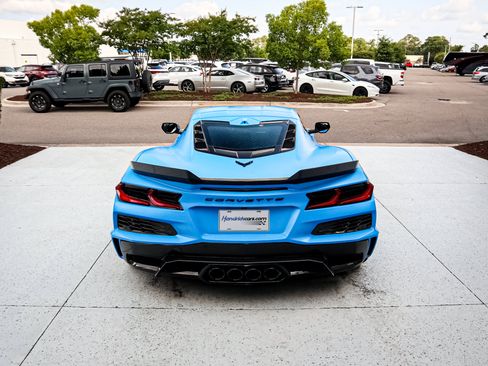 Used 2023 Chevrolet Corvette Z06 w/ Engine Appearance Package RWD image 9