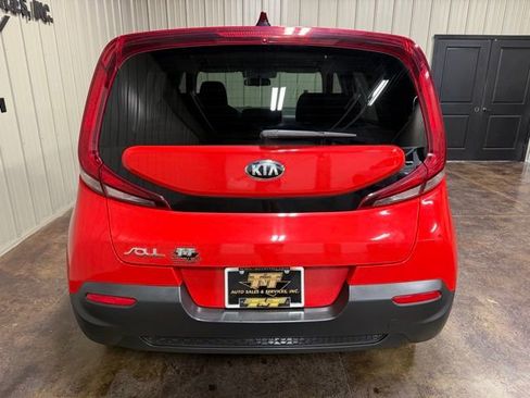 Used 2020 Kia Soul LX image 8