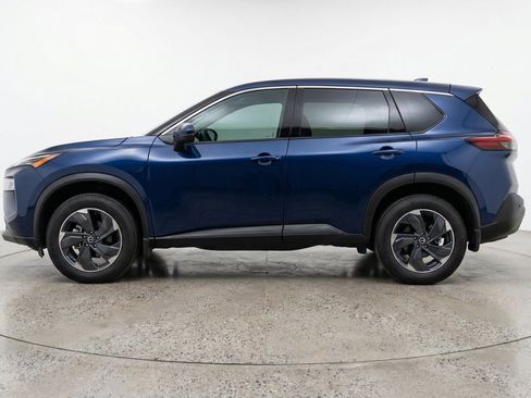 Used 2025 Nissan Rogue SV FWD image 5
