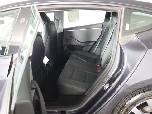 Used 2024 Tesla Model 3 Long Range RWD image 33