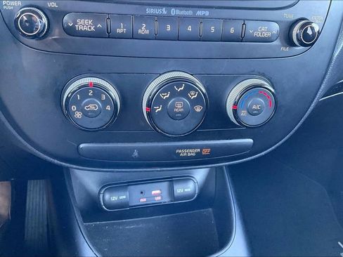 Used 2016 Kia Soul Base image 29