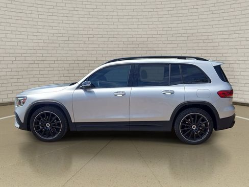 Used 2022 Mercedes-Benz GLB 250 image 8