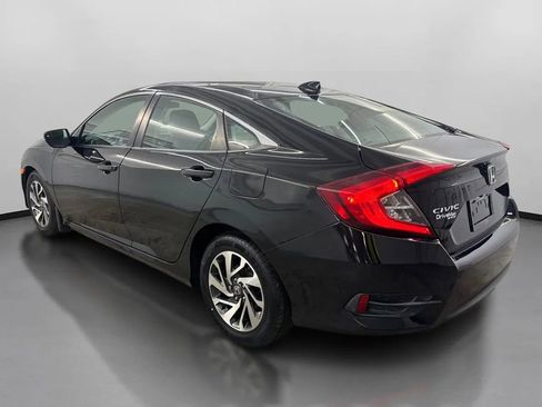 Used 2017 Honda Civic EX image 7