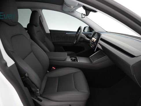 Used 2026 Tesla Model Y AWD image 21