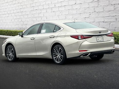 New 2025 Lexus ES 350 w/ Premium Package image 6